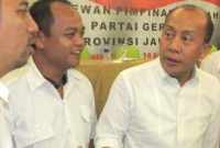 Poto : Royke Bentha Sahetafi, Yanto, dan Saan Mustofa.