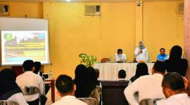 Wakil Bupati Madina, Atika Azmi Utammi Nasution menjadi narasumber workshop Badan Narkotika Nasional (BNN) Madina di aula Hotel Paya Loting, Rabu (28/07/2022).