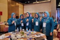 Ketua Tim Penggerak Pemberdayaan Kesejahteraan Keluarga (TP PKK) Mandailing Natal, Eli Mahrani Jafar Sukhairi Nasution menghadiri Rapat Konsolidasi Daerah (Rakonda) TP PKK Sumut di Hotel Grand Mercure, Senin (25/7/2022).
