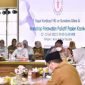 Ketua Yayasan Kanker Indonesia (YKI) Cabang Kab. Mandailing Natal, Eli Mahrani Jafar Sukhairi Nasution menghadiri Rapat Koordinasi YKI se-Sumatera Utara dan Workshop Perawatan Paliatif Pasien Kanker di Aula Tengku Rizal Nurdin, Kantor Gubernur Sumut, Jalan Sudirman No. 41 Medan.