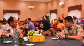 Wakil Bupati Mandailing Natal, Atika Azmi Utammi Nasution menghadiri acara ramah tamah dan jamuan makan malam bersama Kasdam I/BB Brigjen TNI, Rifky Nawawi di Aula Daulay - Simorangkir Makodim 0212/TS, Padangsidimpuan, Jum'at malam (9/12/2022).