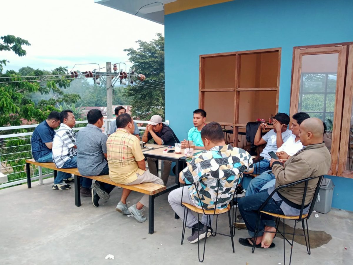Wartawan Mandailing Natal berkumpul membahas kegiatan UKW yang akan dilaksanakan di bulan Desember 2022.