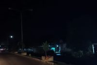 Kondisi lampu penerangan jalan umum (PJU) di jalinsum Kecamatan Siabu tak berfungsi. (9/2/2023)