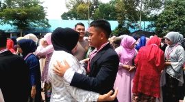 Moment perpisahan peserta didik kelas XII SMAN 3 Panyabungan dipertemukan bersama orang tua, Sabtu (11/3/2023).