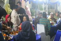Jamuan makan malam kedatangan Ketua TP2D Prof. Todung Mulya Lubis beserta rombongan di pendopo rumah dinas Bupati Mandailing Natal, Senin (20/3/2023).