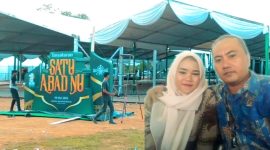 Keduanya, Mulyadi (kanan) dan putrinya Suci Ramadhani Jambak (kiri) di pertemukan di acara Satu Abad NU, Ponpes Musthafawiyah, Kamis (17/5/2023).