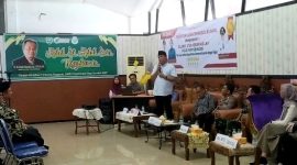 Bupati Mandailing Natal H.M. Ja'far Sukhairi Nasution memberitakan kata sambutan saat acara syukuran di Aula RSUD Panyabungan, Sabtu (27/5/2023).
