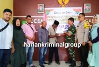 Camat Panyabungan Selatan, TNI/Polri bersama Pemdes Pagaran Sigala-Gala menyalurkan BLT-DD tahap I untuk tahun anggaran 2023, Rabu (28/6/2023).