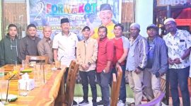 Forum Wartawan Kota Kab. Mandailing Natal gelar temu ramah bersama H. Saipullah Nasution, SH.,MM di Lesehan AMJ kota Panyabungan, Jum'at (30/6/2023).