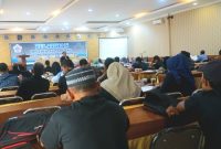 Peserta pelatihan sedang mendengarkan pemaparan dari narasumber di Aula Hotel Rindang Panyabungan. (ist).