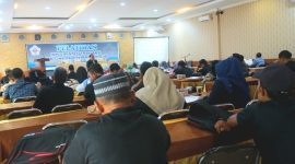 Peserta pelatihan sedang mendengarkan pemaparan dari narasumber di Aula Hotel Rindang Panyabungan. (ist).