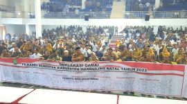 Bupati Madina H.M. Ja'far Sukhairi Nasution bersama Forkopimda mendeklerasikan Pilkades Damai di Gedung Serbaguna, (7/8/2023).