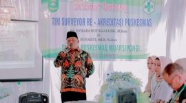 Camat Muara Sipongi Ahmad Pamilu, S.Sos dalam pembukaan Re-Survey Akreditasi UPTD Puskesmas Muara Sipongi, Kamis (2/11/2023).