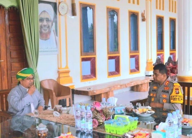 AKBP Arie Sofandi Paloh dan Tuan Nalomok