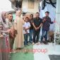 Pemotongan pita oleh Owner Mami Luna tanda resmi dibuka Store Luna Hijab Mandailing Natal ke 8 dari seluruh kota di Indonesia, Minggu (4/2/2024). [Foto: Joki Nasution/HK].