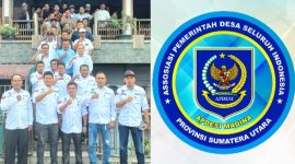 Pengurus Asosiasi Pemerintah Desa Seluruh Indonesia (Apdesi) Kabupaten Mandailing Natal foto bersama di RM. Paranginan, Lintas Timur Panyabungan. (ist).
