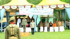 Bupati Mandailing Natal HM. Ja'far Sukhairi Nasution meminpin upacara Peringatam HUT Satpol PP ke-74, Satlinmas ke-62 dan Damkar ke-105 tingkat Kabupaten, Kamis (7/3/2024).