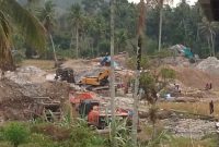 Dokumentasi pertambangan emas tanpa izin pada lahan persawahan di Kotanopan, Jum'at (19/4/2024). [Foto; Tabloid Polmas Poldasu]