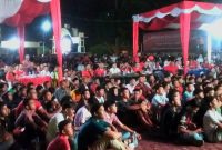 Kemeriahan Nobar Semifinal Piala Asia U-23 2024 di Mako Polres Mandailing Natal, Senin malam (29/4/2024). [Foto: Joki Nasution]