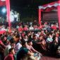 Kemeriahan Nobar Semifinal Piala Asia U-23 2024 di Mako Polres Mandailing Natal, Senin malam (29/4/2024). [Foto: Joki Nasution]