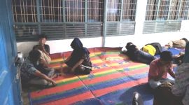 13 orang yang diduga bukan pasangan suami istri yang sah yang terjaring razia Satpol PP Kab. Mandailing Natal, Minggu (23/6/2024).