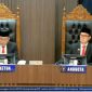Anggota DKPP, I Dewa Kade Wiarsa Raka Sandi, dalam sidang DKPP, Senin (3/2) yang disiarkan di You Tube @DKPP RI. [foto: tangkapan layar]