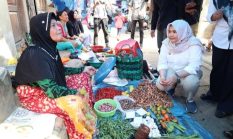 Wabup Madina Pantau Harga Bahan Pokok Jelang Lebaran di Pasar Tradisional