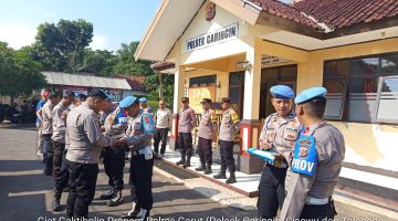 Gaktibplin Propam Polres Garut Sambangi Polsek Caringin. Kapolsek: Kedisiplinan Personel Sebagai Tanggung Jawab Moral