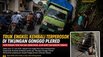 Truk Engkel Kembali Terperosok di Tikungan Gonggo Plered, Supir Mengaku Tak Tahu Ada Lubang Besar