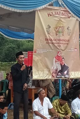 Hajat Bumi Desa Gembongan: Tahlil, Tumpeng, dan Wayang Golek Jadi Simbol Syukur kepada Allah SWT