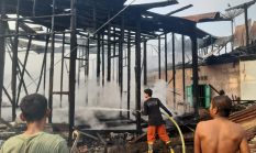 Kobaran Api Lahap 3 Unit Rumah di Desa Panyabungan Tongan