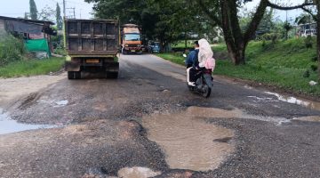 Rp 1,5 Miliar Pemeliharaan Ruas Jalan Kabupaten Madina Telah Habis Digunakan Untuk Perbaikan, Kondisi Jalan Masih Tetap Berlobang