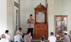 Kapolres Pakpak Bharat AKBP M. Agustiawan Sholat Jum’at di Masjid Nurul Islam Salak, Ajak Warga Jaga Kamtibmas dan Perangi Narkoba